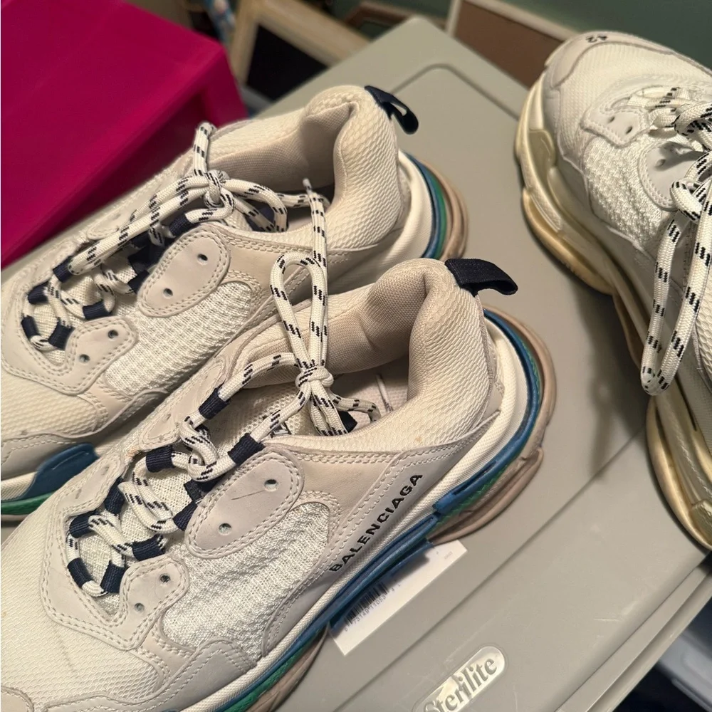 Balenciaga Multicolor Sneakers - Picture 2 of 3